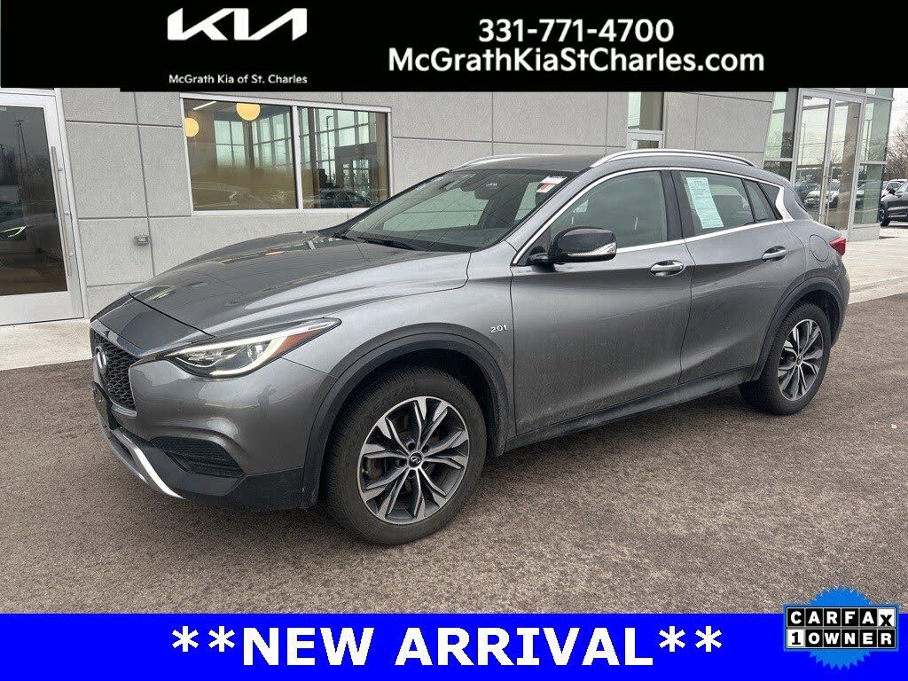 2018 INFINITI QX30 Luxury AWD