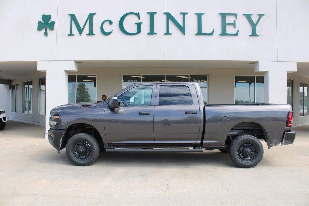 2025 RAM 2500 Tradesman Crew Cab 4WD