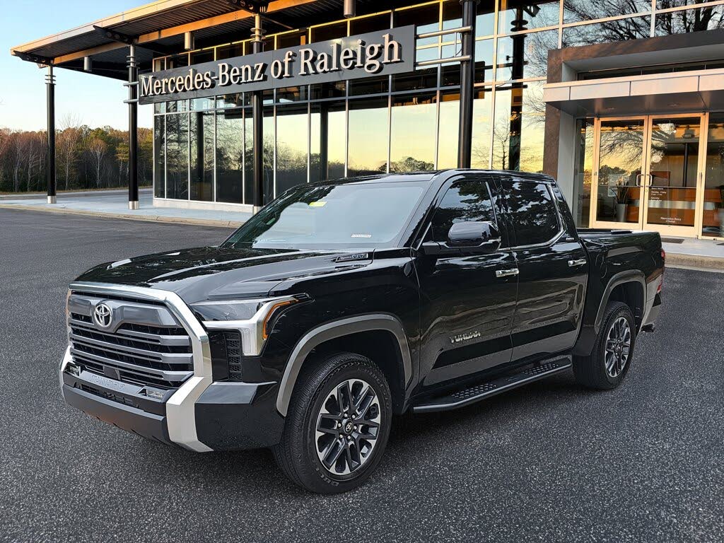 2025 Toyota Tundra Hybrid Limited HV CrewMax Cab 4WD