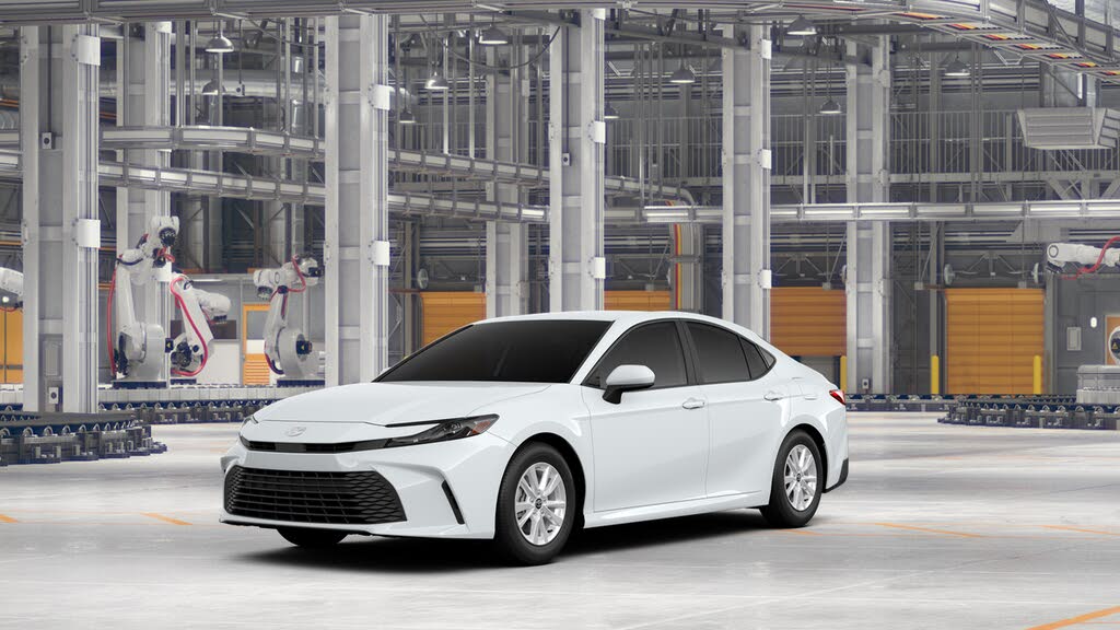 2026 Toyota Camry LE FWD