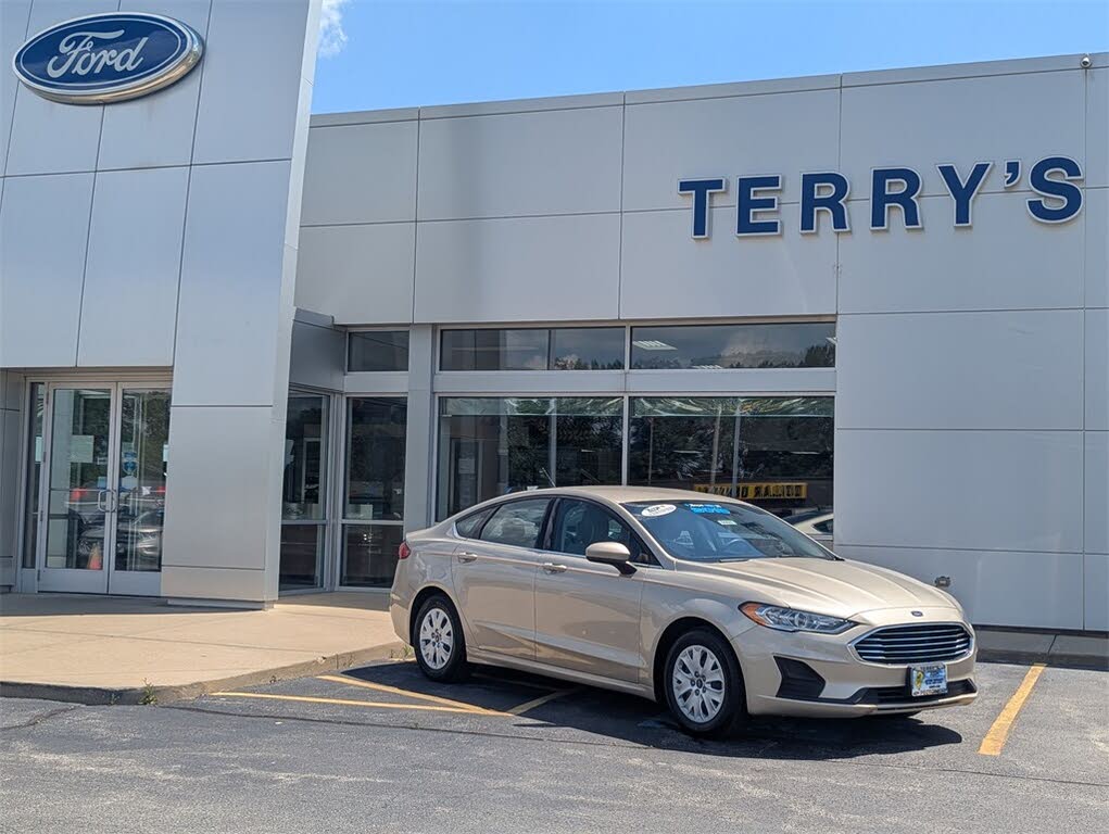 2019 Ford Fusion S
