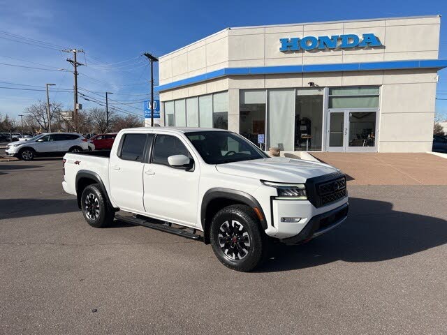 2022 Nissan Frontier PRO-4X Crew Cab 4WD