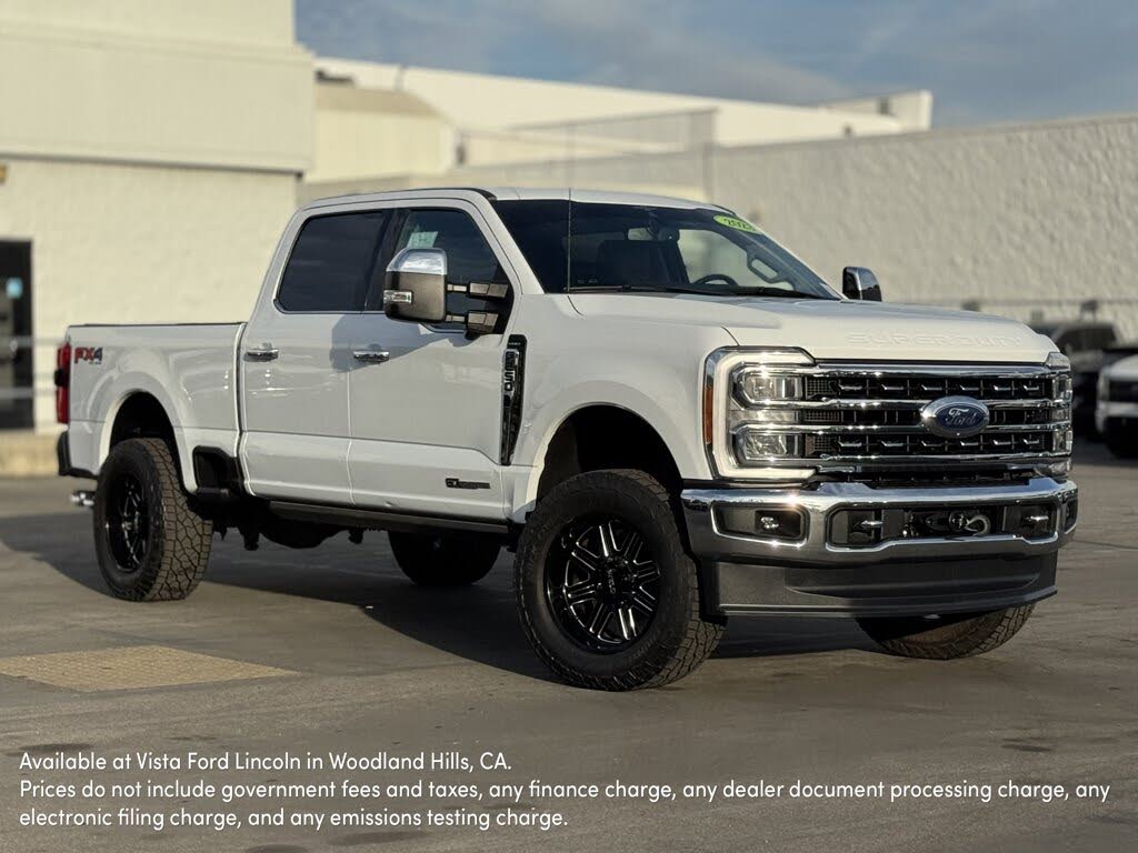 2023 Ford F-250 Super Duty Lariat Crew Cab 4WD