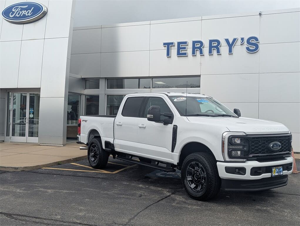 2024 Ford F-250 Super Duty Lariat Crew Cab 4WD