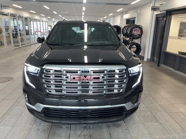 2024 GMC Acadia Denali AWD