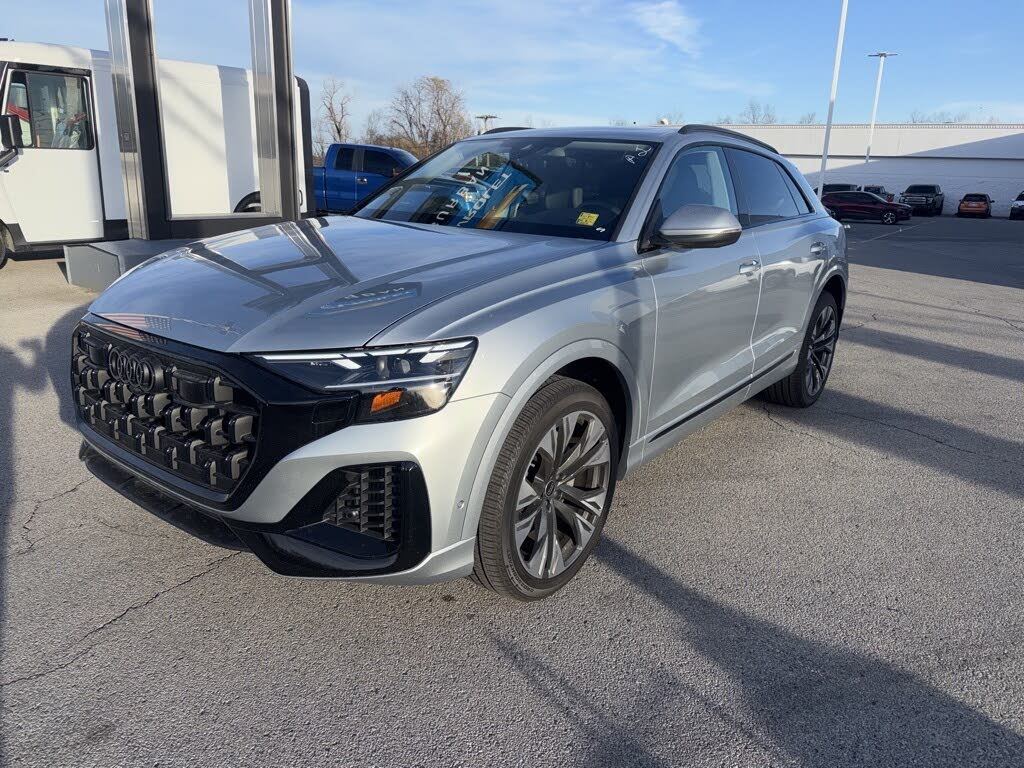 2025 Audi Q8 quattro Premium 55 TFSI