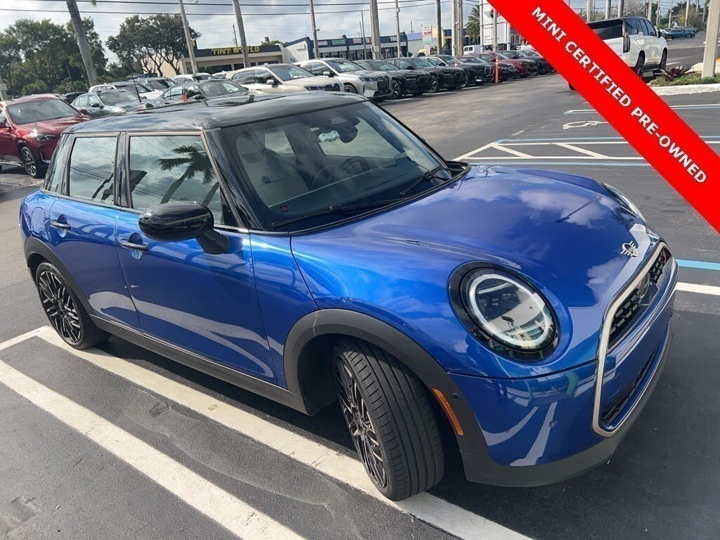 2025 MINI Cooper S Signature Trim 4-door Hatchback