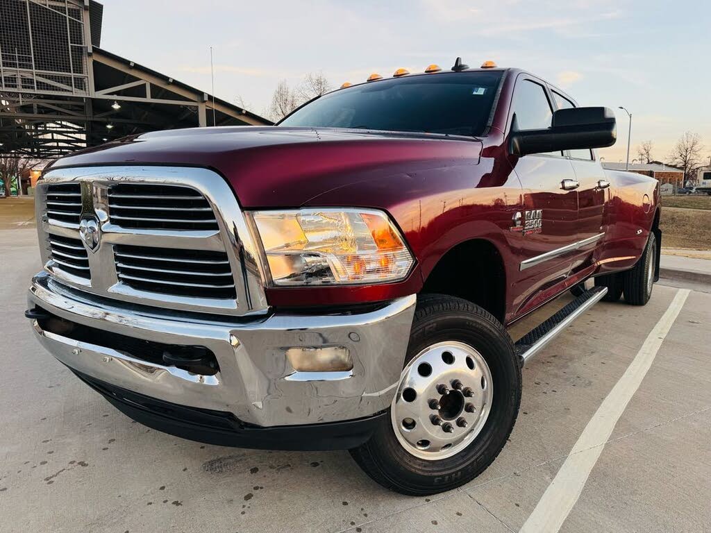 2017 RAM 3500 Lone Star Crew Cab LB DRW 4WD