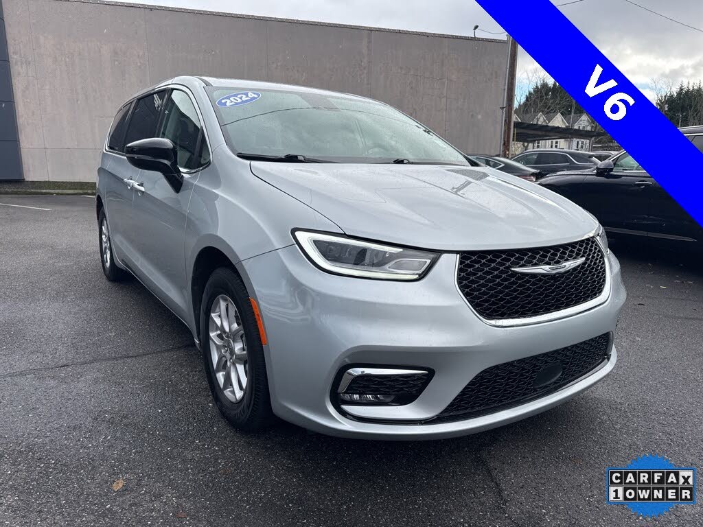 2024 Chrysler Pacifica Touring L FWD