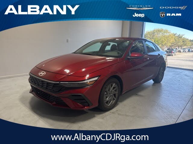 2024 Hyundai Elantra SEL FWD