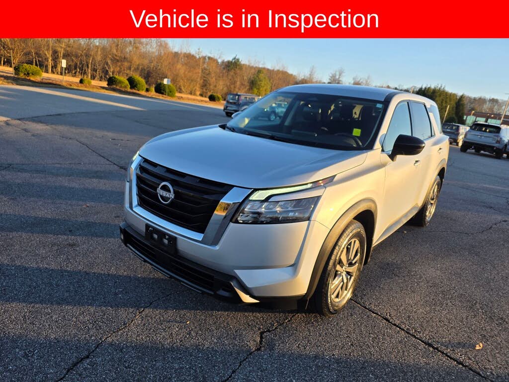2024 Nissan Pathfinder S 4WD