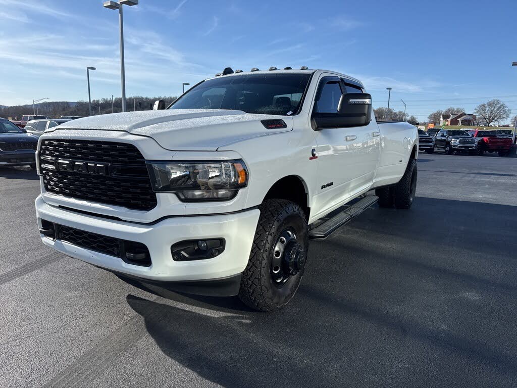 2024 RAM 3500 Big Horn Crew Cab LB DRW 4WD