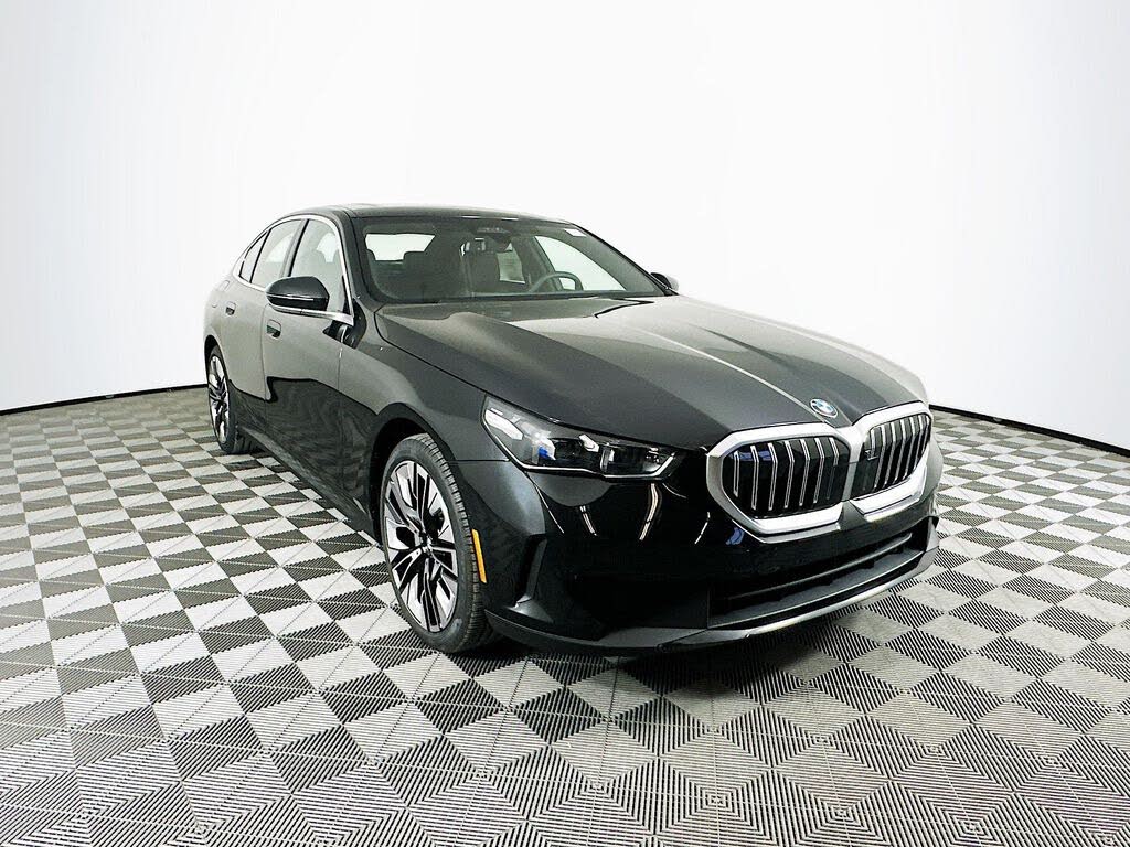 2025 BMW 5 Series 530i xDrive
