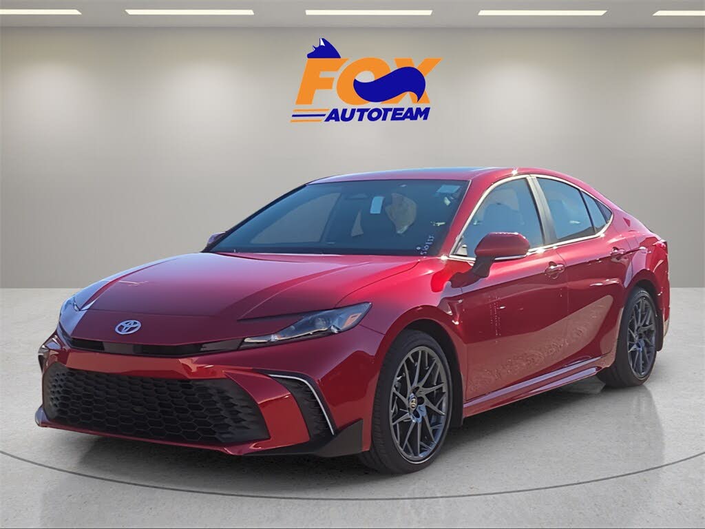 2026 Toyota Camry SE FWD