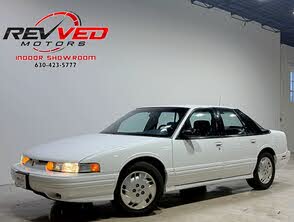 Oldsmobile Cutlass Supreme 4 Dr SL Sedan