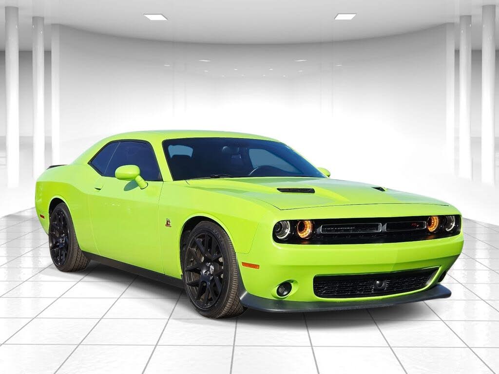 2015 Dodge Challenger R/T Scat Pack RWD