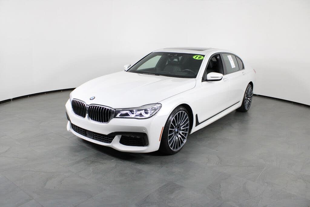 2019 BMW 7 Series 750i RWD
