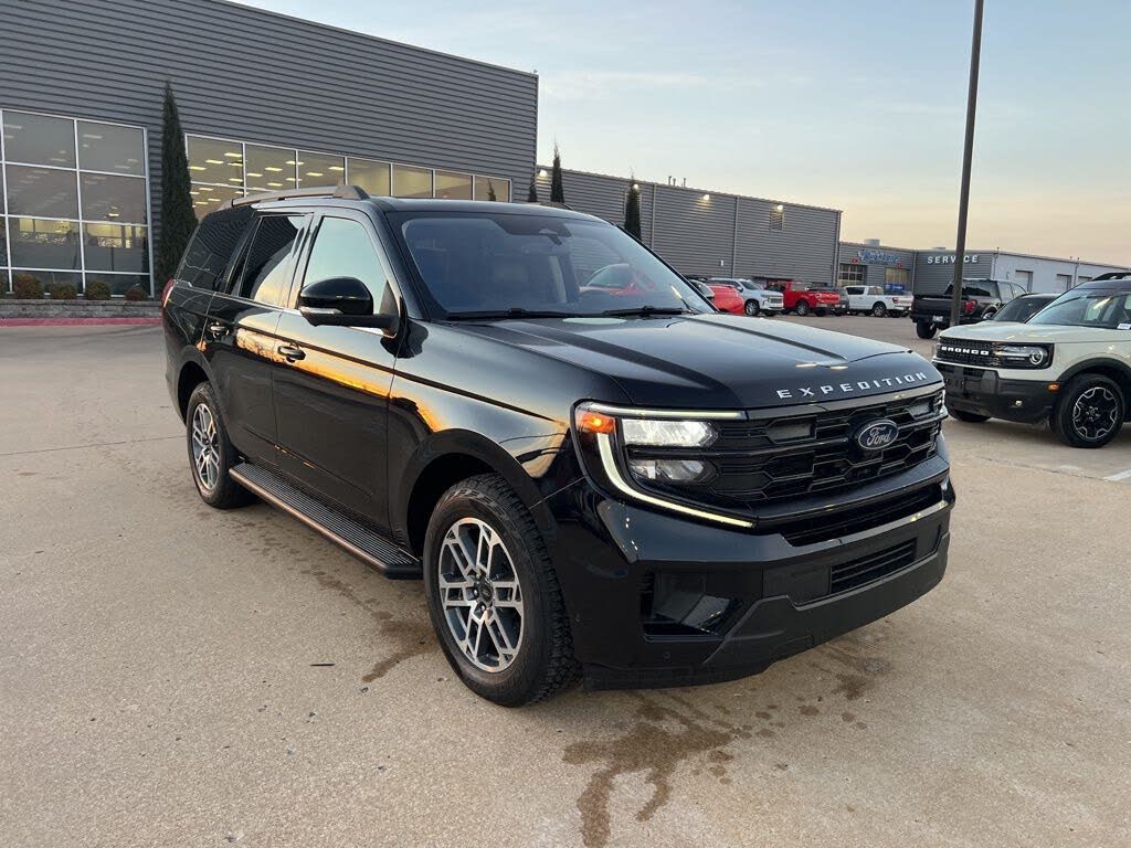 2025 Ford Expedition Active 4WD