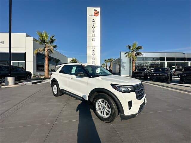 2025 Ford Explorer Active RWD