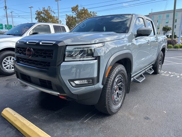 2025 Nissan Frontier PRO-X Crew Cab RWD