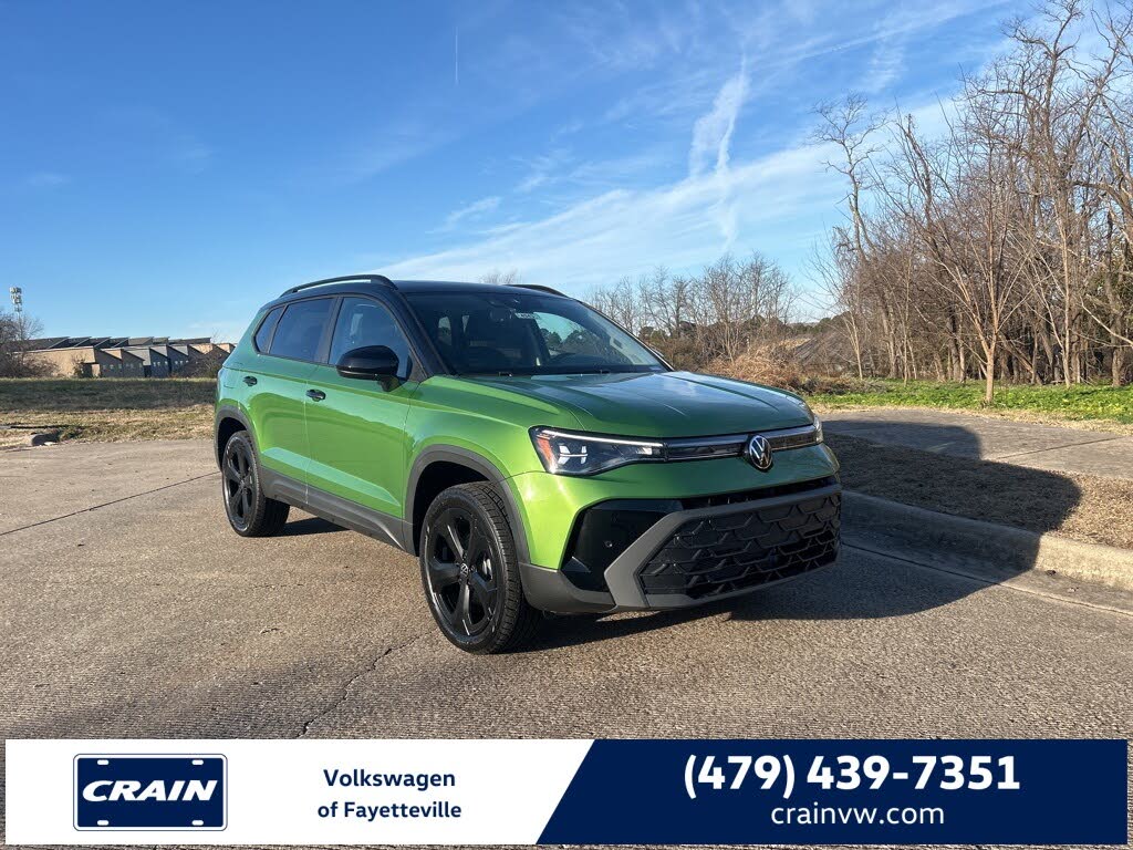 2026 Volkswagen Taos SE Black 4Motion