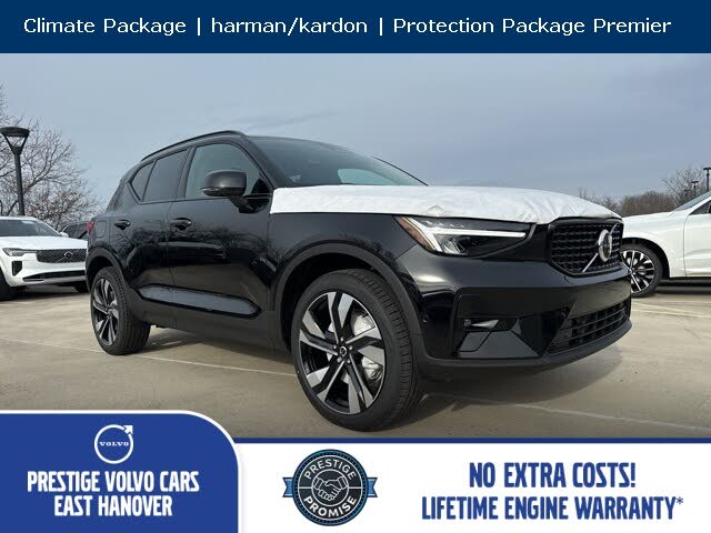 2026 Volvo XC40 B5 Plus AWD