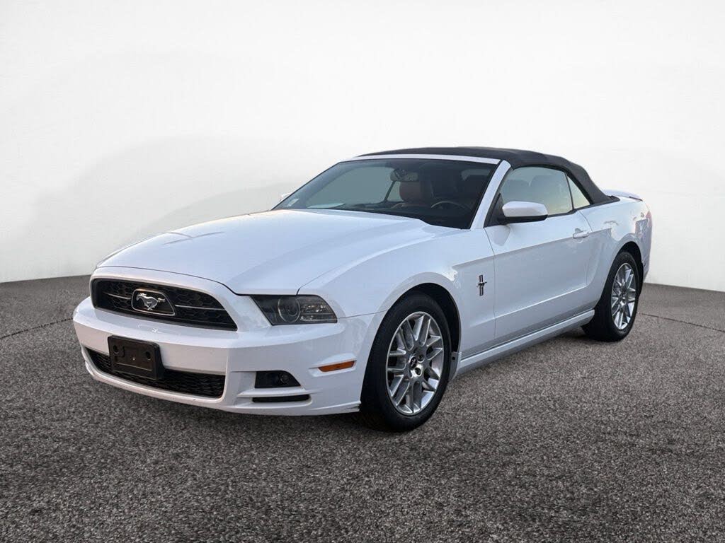 2014 Ford Mustang V6 Premium Convertible RWD