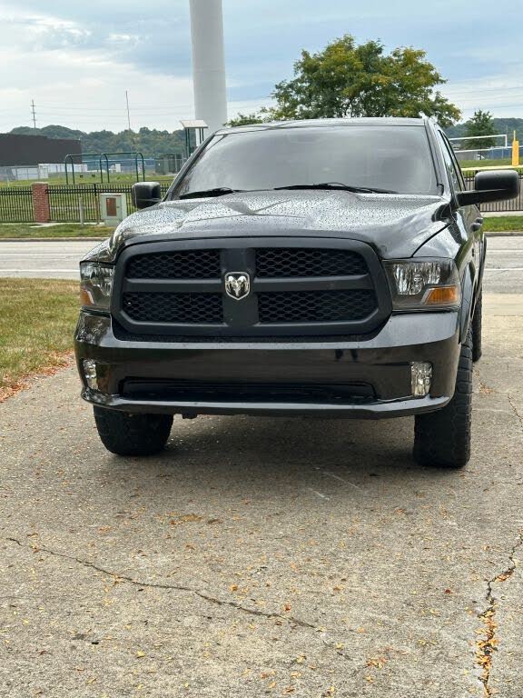 2014 RAM 1500 Express Crew Cab 4WD