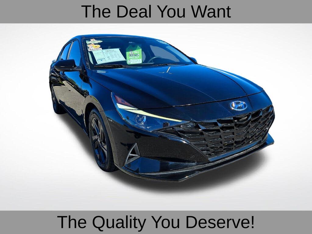 2022 Hyundai Elantra SEL FWD