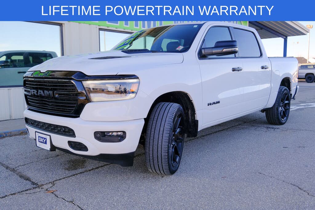 2024 RAM 1500 Laramie Crew Cab 4WD