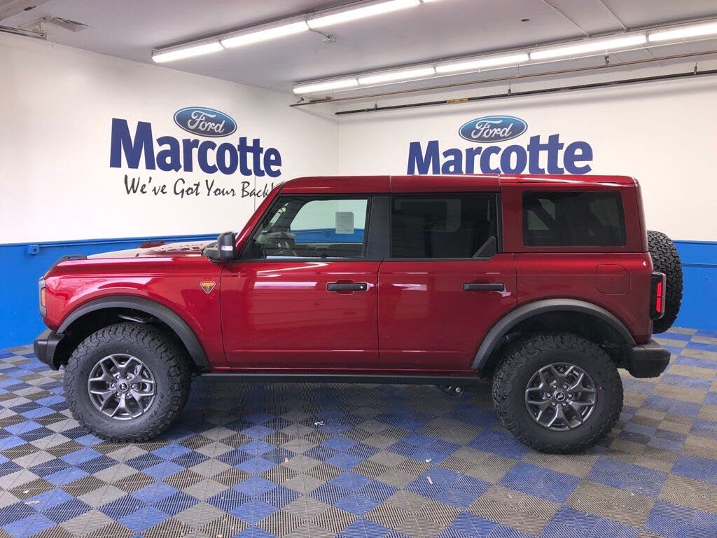 2025 Ford Bronco Badlands 4-Door 4WD