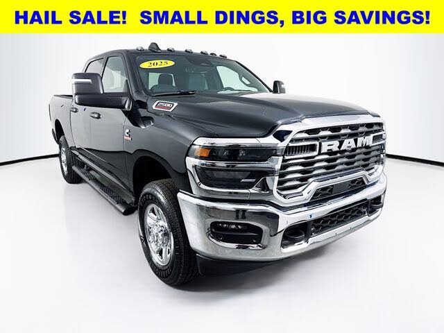 2025 RAM 2500 Tradesman Crew Cab 4WD