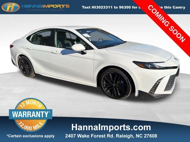 2025 Toyota Camry SE FWD