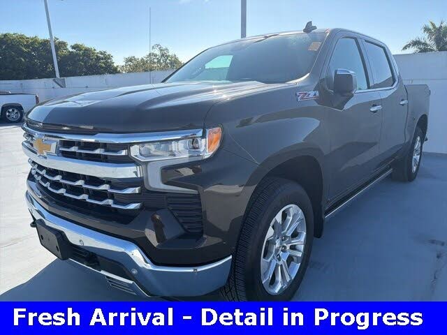 2023 Chevrolet Silverado 1500 LTZ Crew Cab 4WD