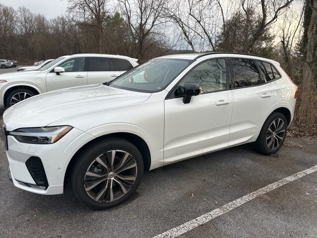 2023 Volvo XC60 B5 Plus Dark Theme AWD