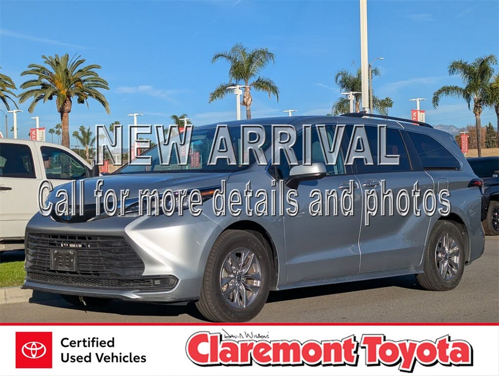 2024 Toyota Sienna LE 8-Passenger FWD