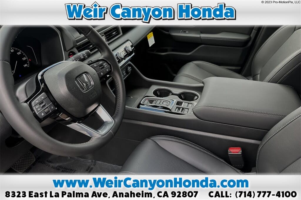 2025 Honda Pilot Touring AWD