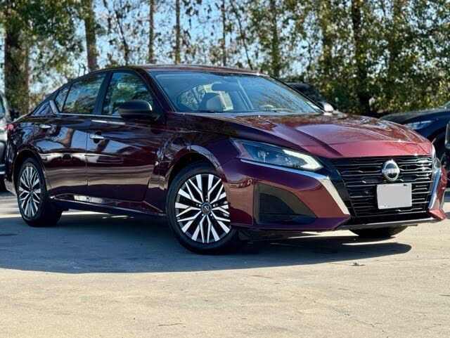 2025 Nissan Altima 2.5 SV FWD
