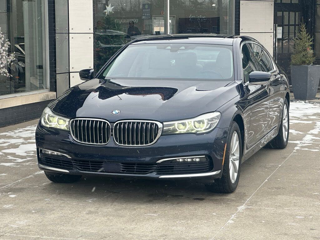 2016 BMW 7 Series 740i RWD