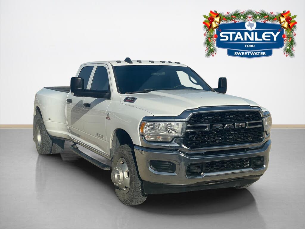 2022 RAM 3500 Tradesman Crew Cab LB DRW 4WD