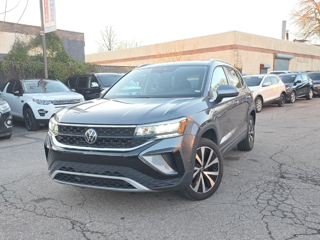 2024 Volkswagen Taos SE FWD