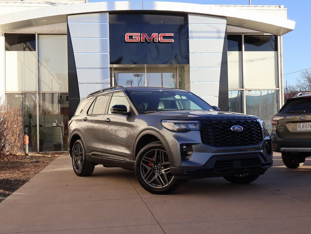 2025 Ford Explorer ST-Line AWD