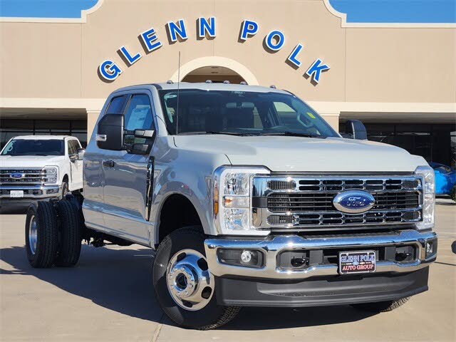 2026 Ford F-350 Super Duty Chassis XL SuperCab DRW 4WD