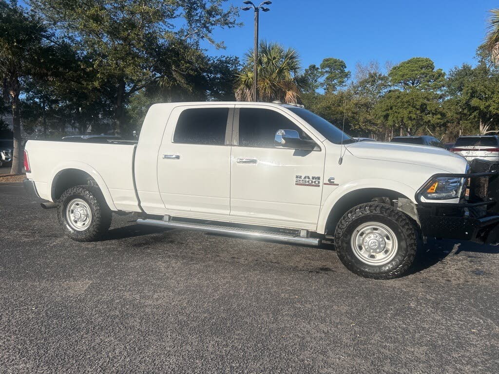 2017 RAM 2500 Laramie Mega Cab 4WD