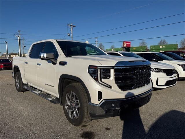 2022 GMC Sierra 1500 SLT Crew Cab 4WD