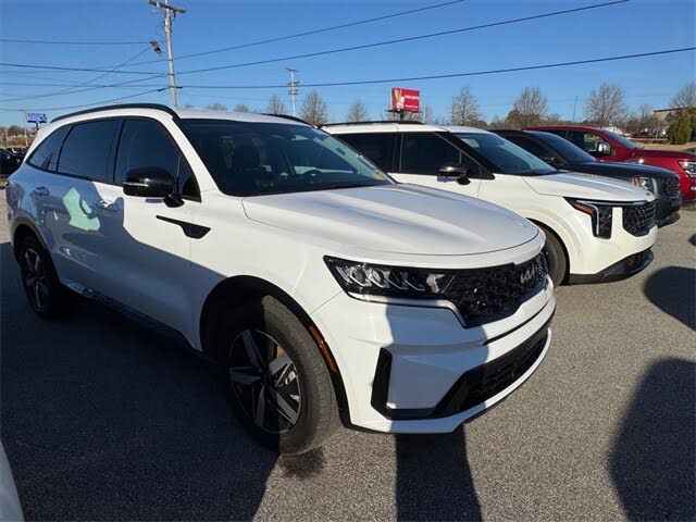 2023 Kia Sorento S FWD