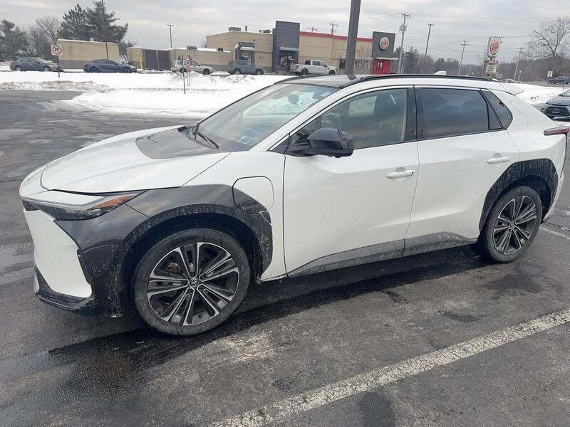 2023 Toyota bZ4X Limited AWD