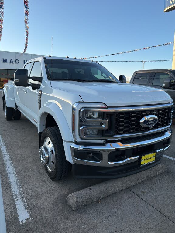 2024 Ford F-450 Super Duty Lariat Crew Cab LB DRW 4WD