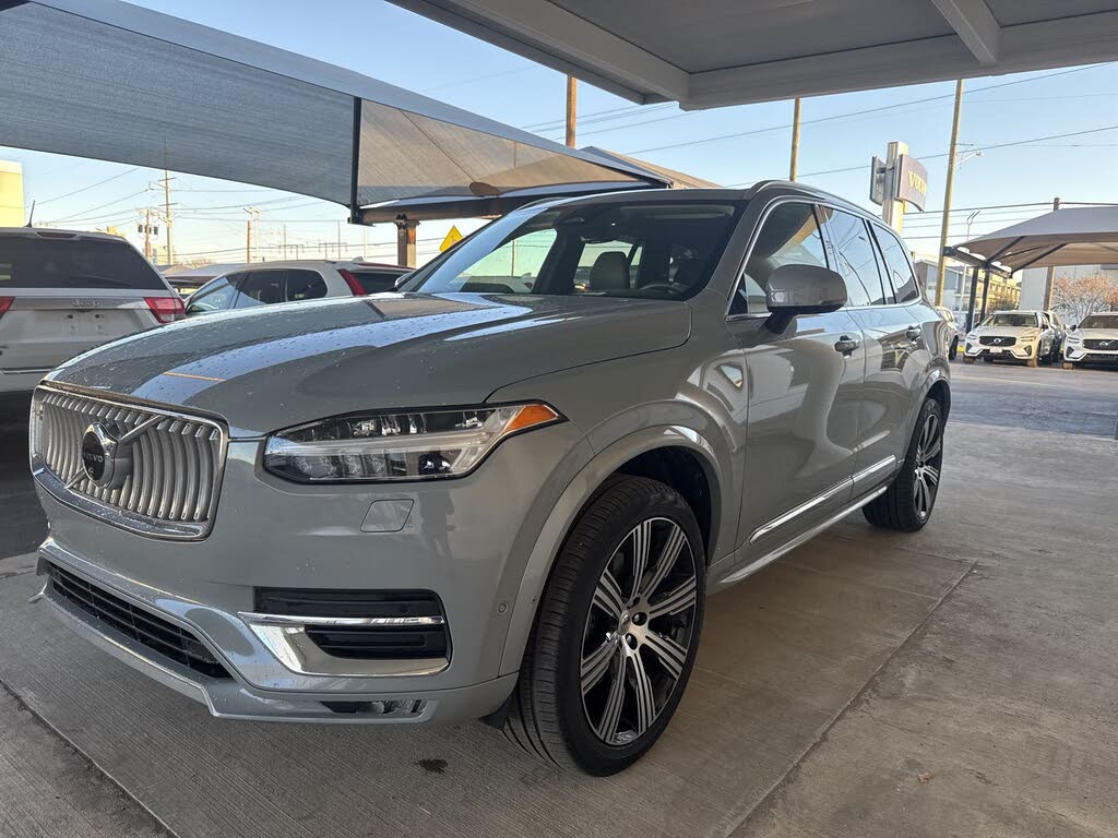 2024 Volvo XC90 B5 Plus Bright Theme AWD