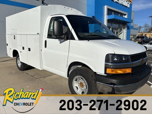 2025 Chevrolet Express Chassis 3500 Cutaway 139